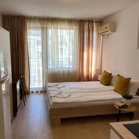 Apartament Flora Park *
