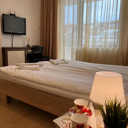 Apartament Flora Park