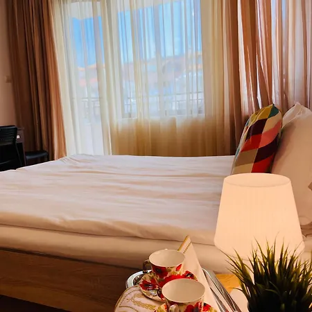 Apartament Flora Park
